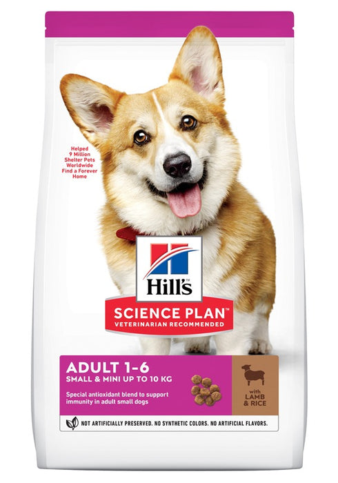 Hill's Science Plan Small & Mini Adult Hundefoder med Lamm och Ris är ett näringsrikt torrfoder för små hundar som främjar muskeluppbyggnad och en hälsosam hud och päls genom högkvalitativt protein och Omega-6.