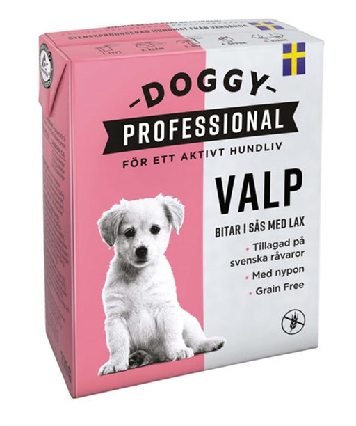 Doggy Professional Valp med Lax är ett spannmålsfritt våtfoder för valpar, med svensk kyckling, gris, nöt och 4% lax, samt nypon för bättre immunförsvar och sund tillväxt.