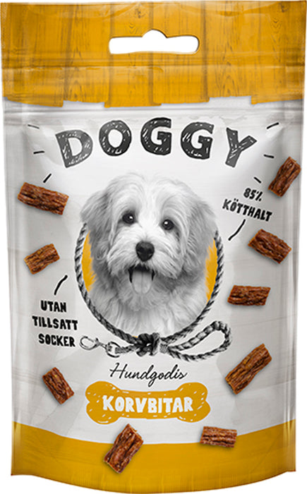 Doggy Hundgodis Korvbitar är ett proteinrikt godis med 85 % kött, utan tillsatt socker, perfekt för belöning och träning.